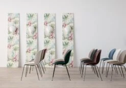 GUBI Beetle Chair, Brass Semi Matt - Alabaster White 7 GUBI Beetle Chair, Brass Semi Matt - Alabaster White -Gubi 09 10368 1 2