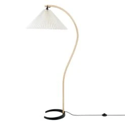 GUBI Timberline Floor Lamp, Oak - Birch - White Canvas