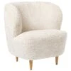 GUBI Stay Lounge Chair, Small, Offwhite Curly Sheepskin - Oak -Gubi 1104Gubi 20 TH