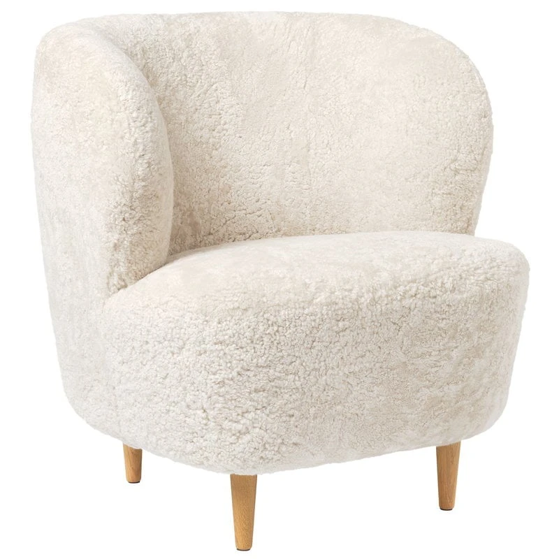GUBI Stay Lounge Chair, Small, Offwhite Curly Sheepskin - Oak 3 GUBI Stay Lounge Chair, Small, Offwhite Curly Sheepskin - Oak