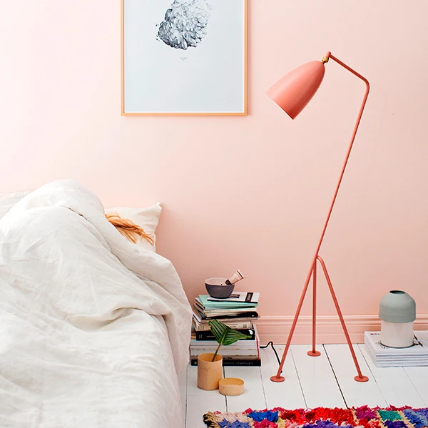 GUBI Gräshoppa Floor Lamp, Vintage Red 5 GUBI Gräshoppa Floor Lamp, Vintage Red - Image 3