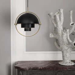 GUBI Multi-Lite Pendant, Chrome - Black -Gubi 180Gubi iso fv