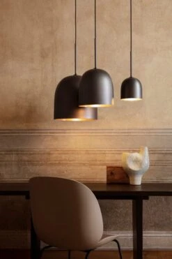 GUBI Howard Pendant Small, Gunmetal Brass 8 GUBI Howard Pendant Small, Gunmetal Brass -Gubi 28 lys 0931