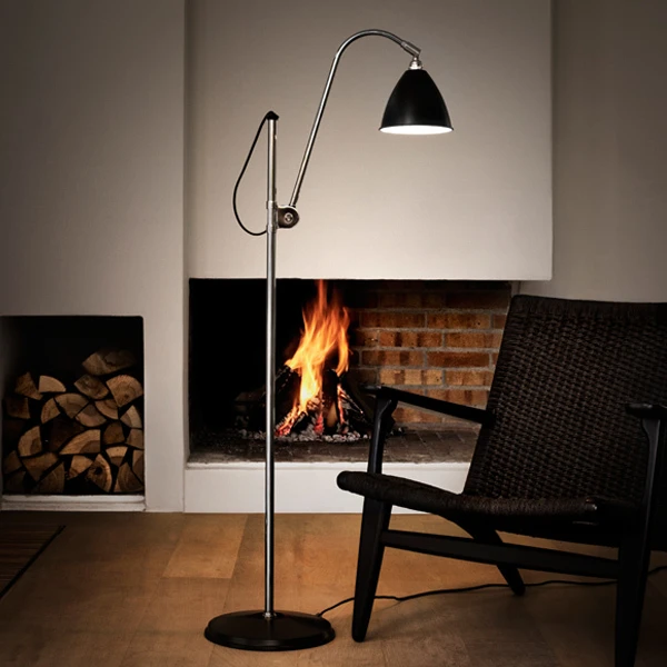 GUBI Bestlite BL3 Floor Lamp, S, Chrome - Matt Black 6 GUBI Bestlite BL3 Floor Lamp, S, Chrome - Matt Black - Image 4