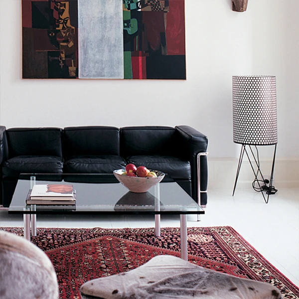 GUBI Pedrera Floor Lamp, Black 8 GUBI Pedrera Floor Lamp, Black - Image 6