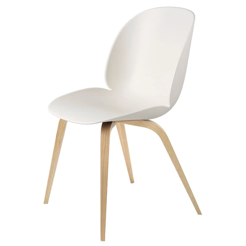 GUBI Beetle Chair, Oak - Alabaster White 3 GUBI Beetle Chair, Oak - Alabaster White