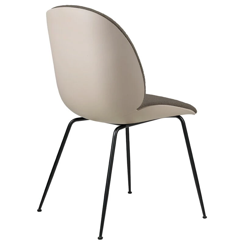 GUBI Beetle Chair, Matt Black - Beige - Light Boucle 004 4 GUBI Beetle Chair, Matt Black - Beige - Light Boucle 004 - Image 2