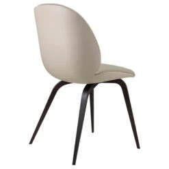 GUBI Beetle Chair, Smoked Oak - Beige - Light Boucle 008 7 GUBI Beetle Chair, Smoked Oak - Beige - Light Boucle 008 -Gubi 732Gubi AK