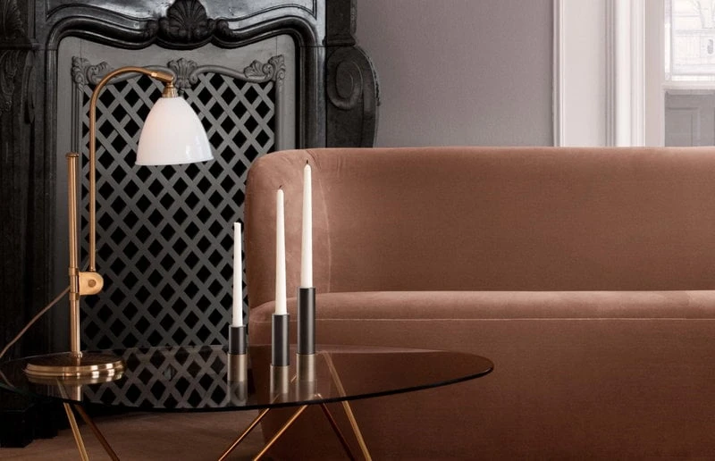 GUBI Bestlite BL1 Table Lamp, Brass - Bone China 4 GUBI Bestlite BL1 Table Lamp, Brass - Bone China - Image 2