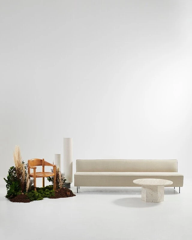 GUBI Epic Coffee Table, Round, 80 Cm, White Travertine 6 GUBI Epic Coffee Table, Round, 80 Cm, White Travertine - Image 4