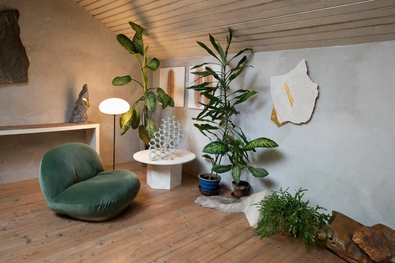 GUBI Stemlite Table Lamp, 70 Cm, Dimmable, Black Red 6 GUBI Stemlite Table Lamp, 70 Cm, Dimmable, Black Red - Image 4