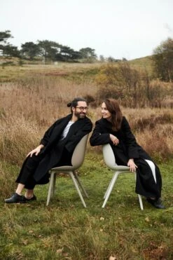 GUBI Beetle Outdoor Dining Chair, New Beige 13 GUBI Beetle Outdoor Dining Chair, New Beige -Gubi Gamfratesi Beetle outdoor2