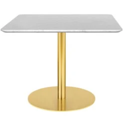 GUBI GUBI 1.0 Lounge Table, 80x80 Cm, Brass - White Marble