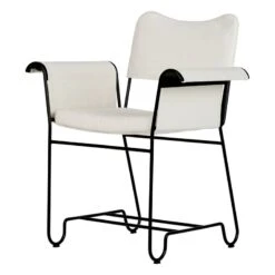 GUBI Tropique Chair, Classic Black - Leslie 06