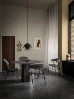 GUBI Violin Chair, Fully Upholstered, Around Boucle 023 11 GUBI Violin Chair, Fully Upholstered, Around Boucle 023 -Gubi Gubi Etail Epic Violin Beetle Multilite