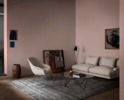 GUBI Flaneur 2-seater Sofa, Antique Brass - Indianskop 15 10 GUBI Flaneur 2-seater Sofa, Antique Brass - Indianskop 15 -Gubi Gubi Etail FlaneurSofa Grashoppa Pedrera BatLoungeChair