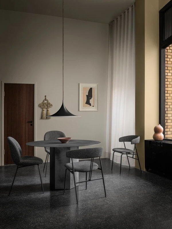 GUBI Violin Chair, Fully Upholstered, Around Boucle 023 8 GUBI Violin Chair, Fully Upholstered, Around Boucle 023 - Image 6