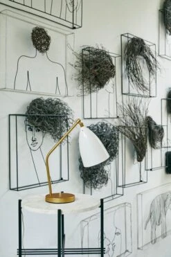 GUBI Gräshoppa Table Lamp, Alabaster White, Glossy 10 GUBI Gräshoppa Table Lamp, Alabaster White, Glossy -Gubi Gubi Fall 2022 13