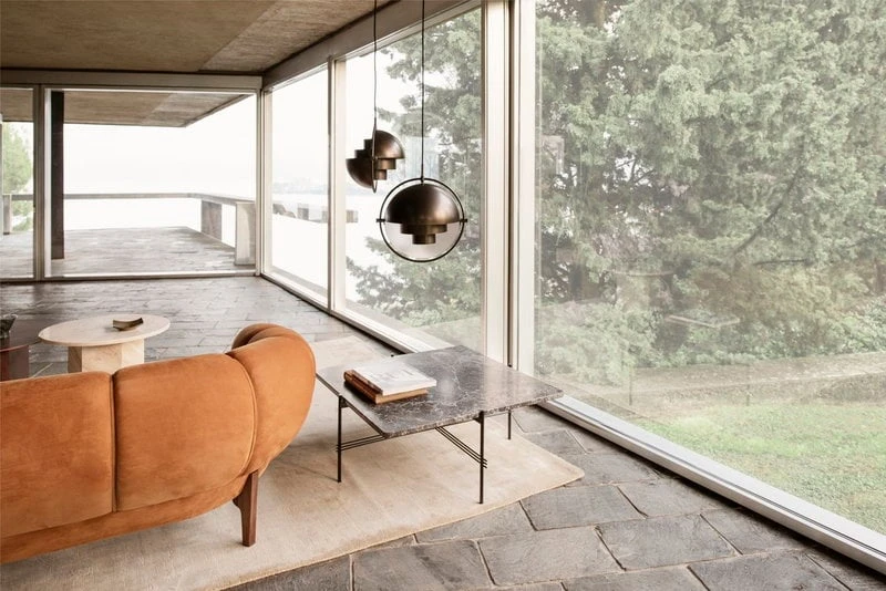 GUBI Croissant 3-seater Sofa, Oiled Walnut - Chamois Cuoio 1708 6 GUBI Croissant 3-seater Sofa, Oiled Walnut - Chamois Cuoio 1708 - Image 4