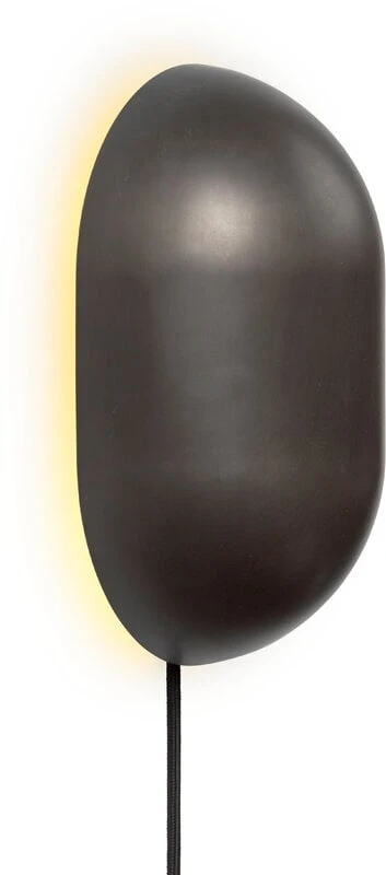 GUBI Howard Wall Lamp, Gunmetal Brass 6 GUBI Howard Wall Lamp, Gunmetal Brass - Image 4