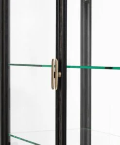 GUBI Private Vitrine, Black / Brown Stained Oak 11 GUBI Private Vitrine, Black / Brown Stained Oak -Gubi Private Collection Dark Oak Display Cabinet Detail ItemNr10083281