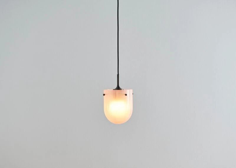 GUBI Seine Pendant, Antique Brass - Coral 8 GUBI Seine Pendant, Antique Brass - Coral - Image 6