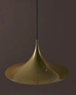 GUBI Semi Pendant, 60 Cm, Dark Cocoa, Glossy 10 GUBI Semi Pendant, 60 Cm, Dark Cocoa, Glossy -Gubi SEMI PENDANT CONCEPT FALL 22 05