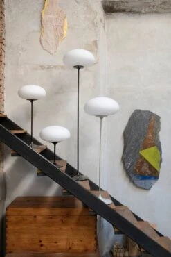 GUBI Stemlite Table Lamp, 42 Cm, Dimmable, Black Red 10 GUBI Stemlite Table Lamp, 42 Cm, Dimmable, Black Red -Gubi Scatto1 lampade Gubi Dolomia 0 1 post