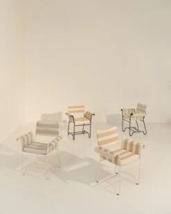 GUBI Tropique Chair With Fringes, Classic White - Leslie Stripe 40 13 GUBI Tropique Chair With Fringes, Classic White - Leslie Stripe 40 -Gubi Tropique 1